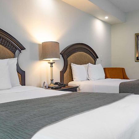 Best Western Plus Monterrey Colon Eksteriør billede