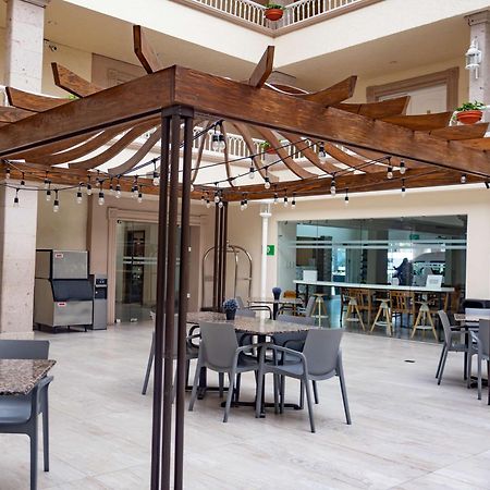 Best Western Plus Monterrey Colon Eksteriør billede