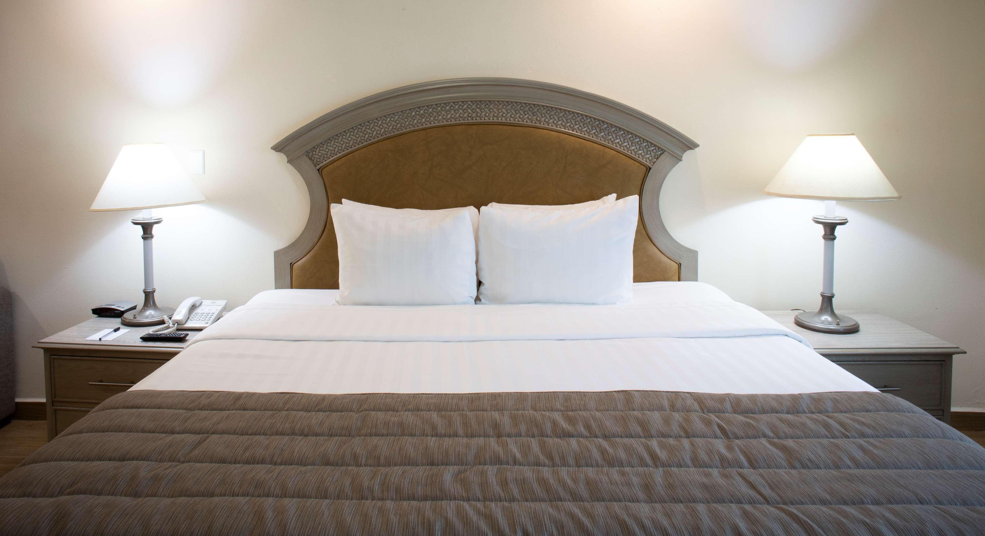 Best Western Plus Monterrey Colon Eksteriør billede