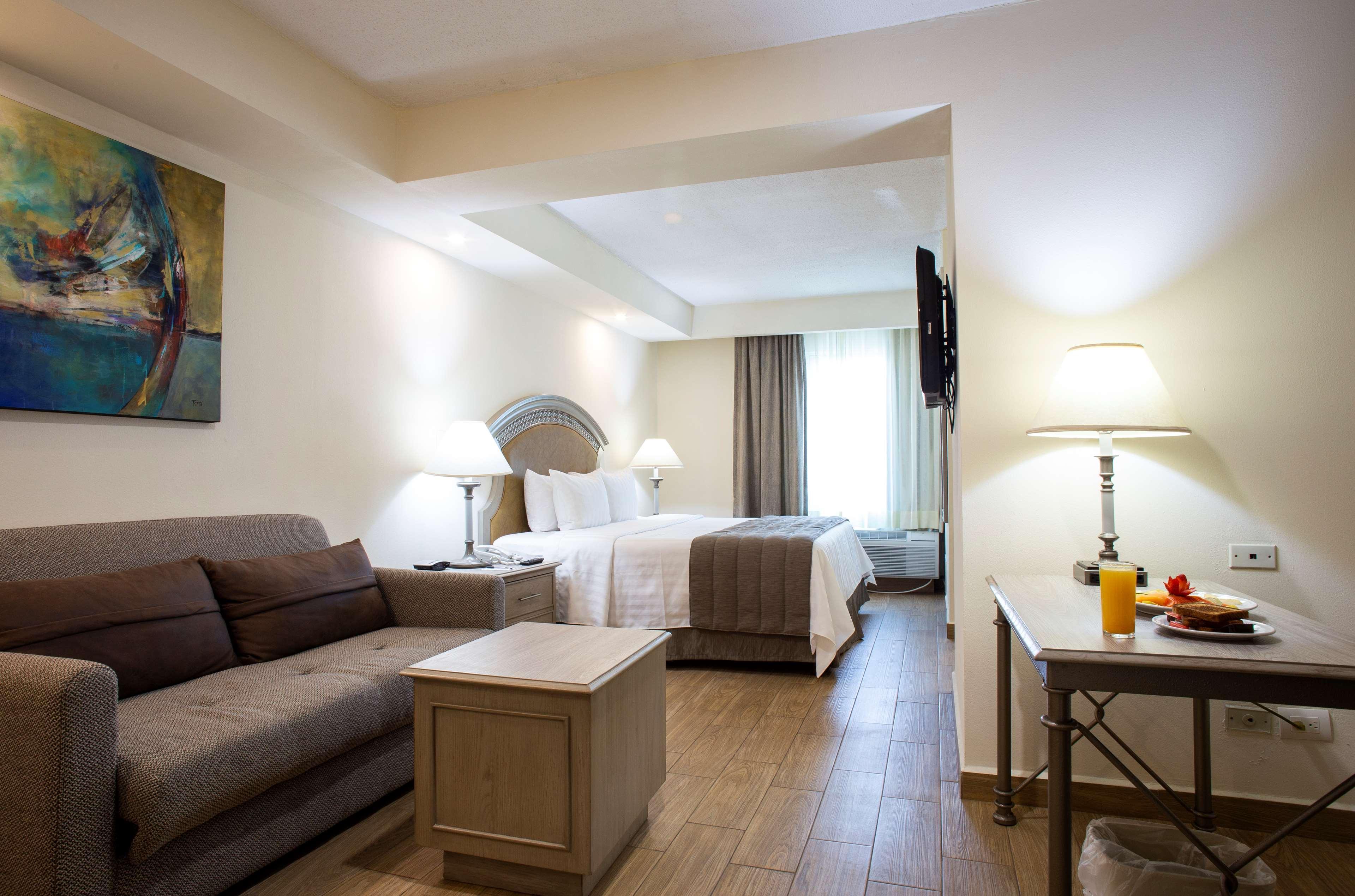 Best Western Plus Monterrey Colon Eksteriør billede