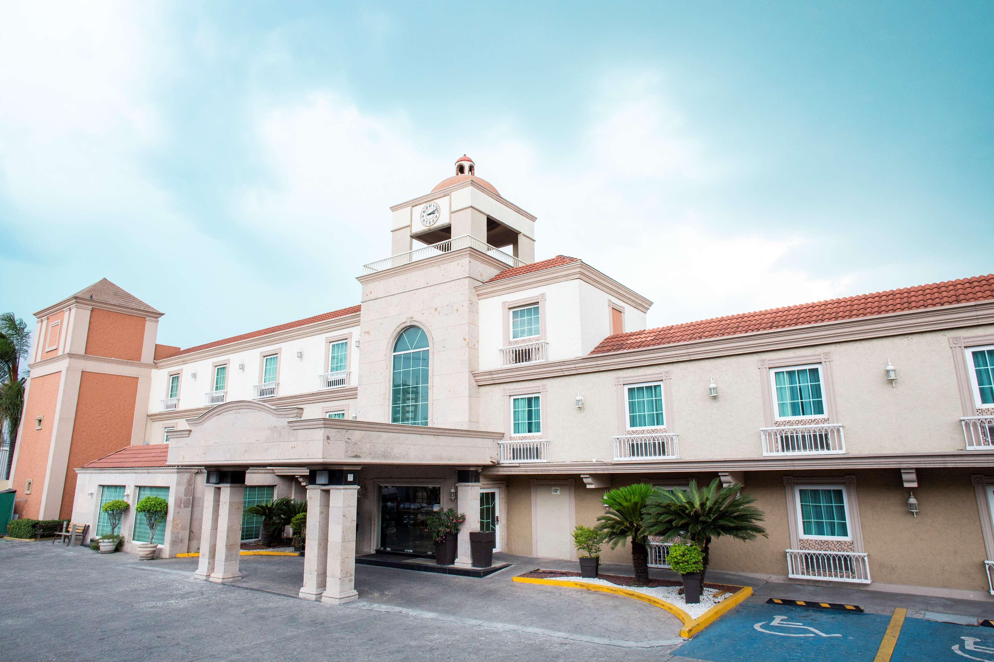 Best Western Plus Monterrey Colon Eksteriør billede