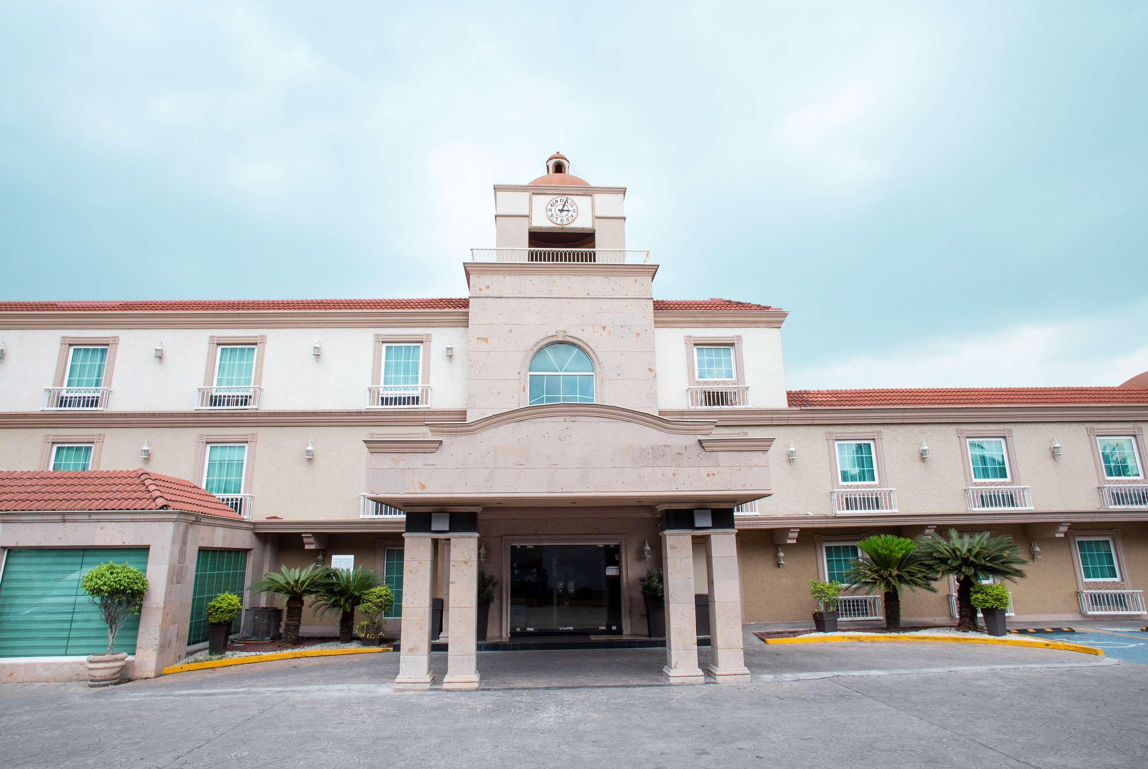 Best Western Plus Monterrey Colon Eksteriør billede