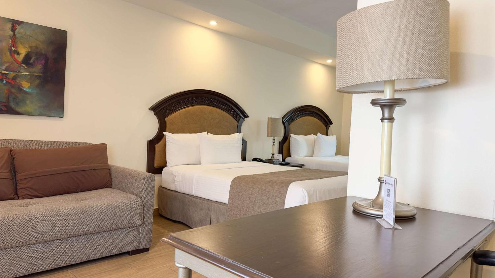 Best Western Plus Monterrey Colon Eksteriør billede