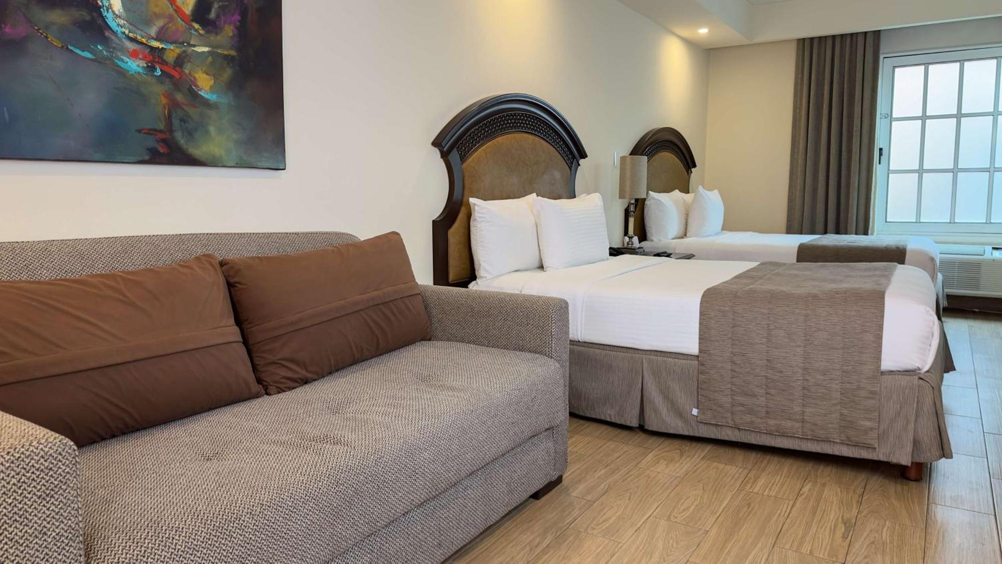 Best Western Plus Monterrey Colon Eksteriør billede