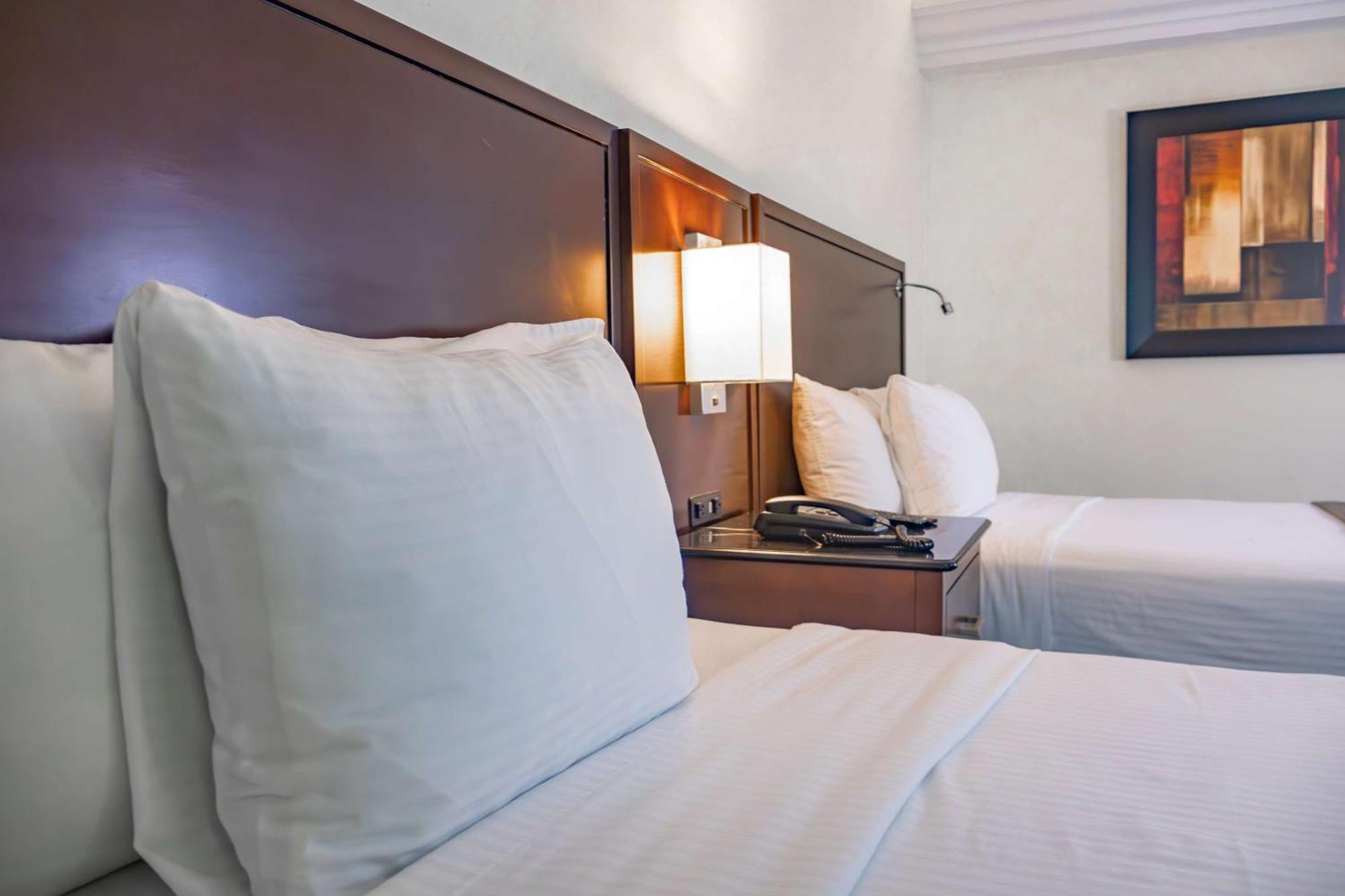 Best Western Plus Monterrey Colon Eksteriør billede