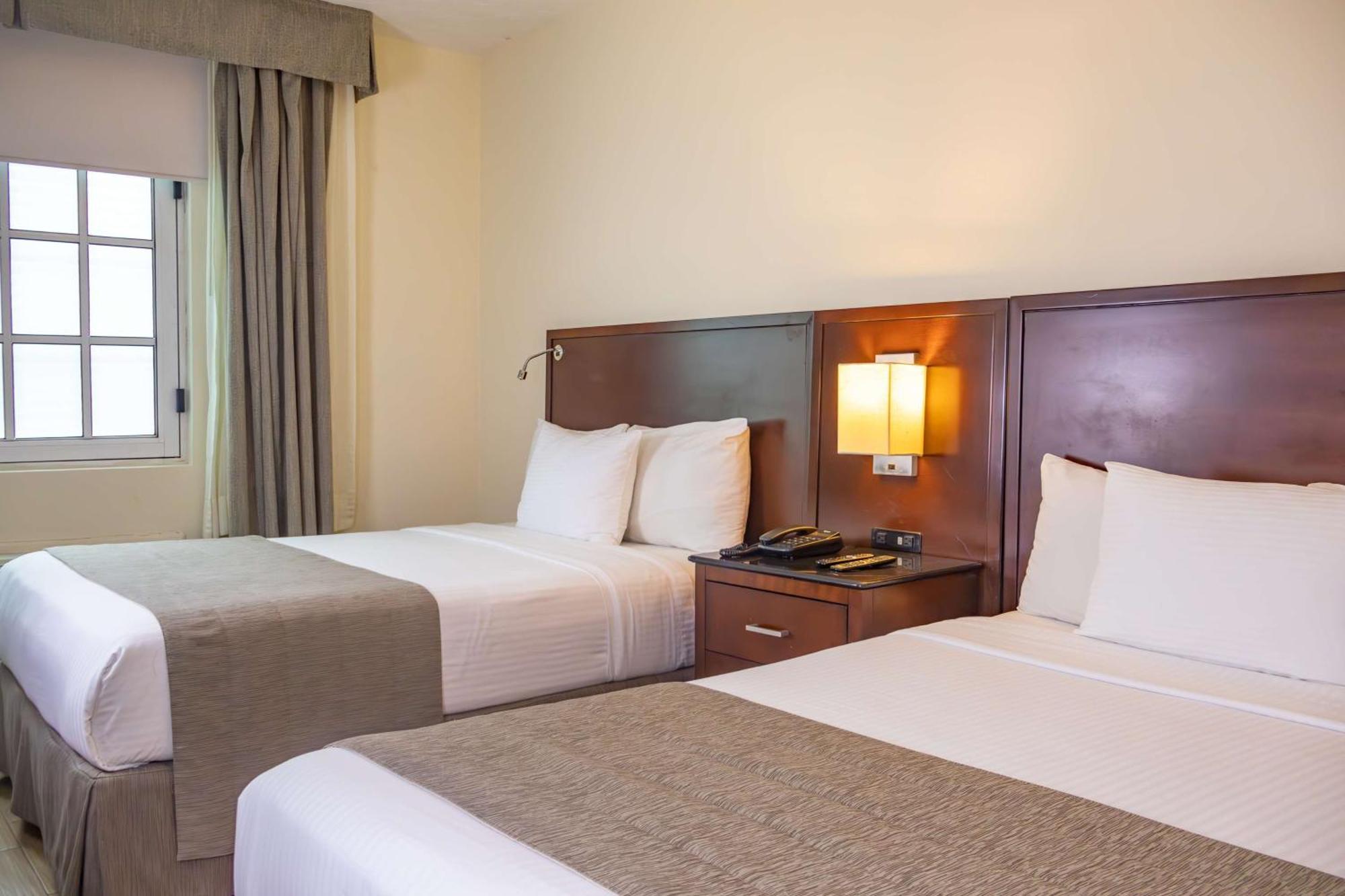Best Western Plus Monterrey Colon Eksteriør billede