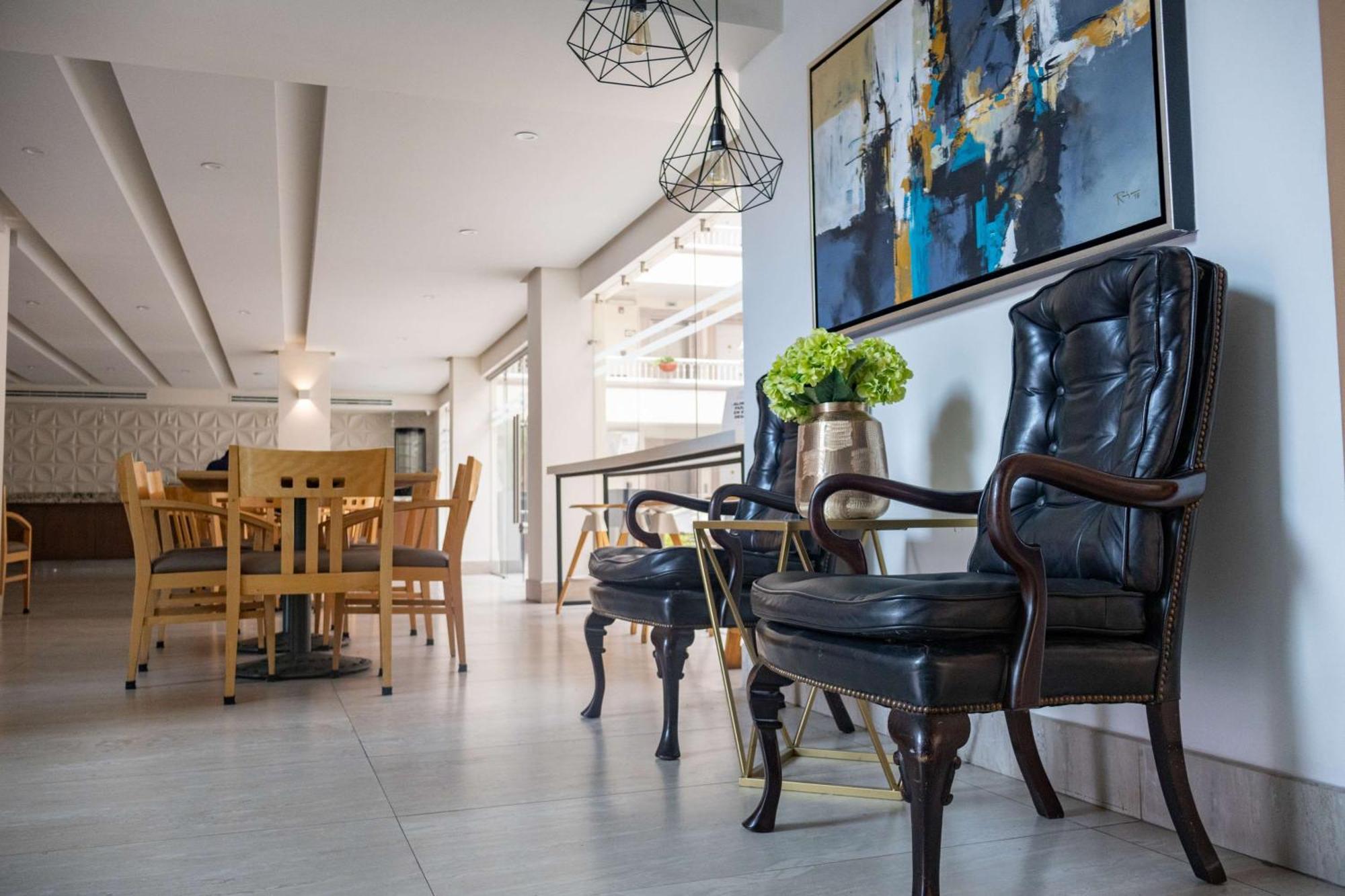 Best Western Plus Monterrey Colon Eksteriør billede
